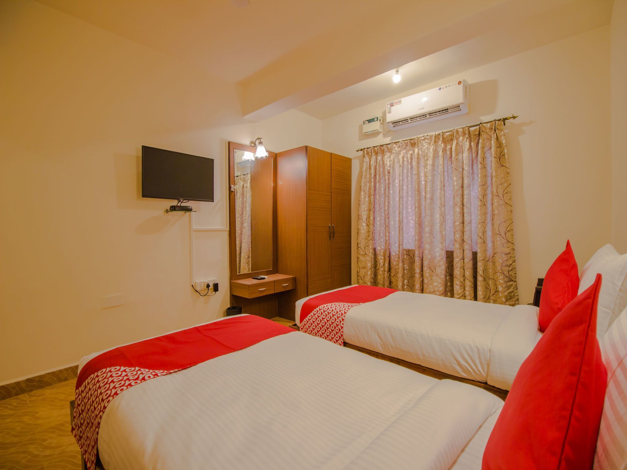Oyo Flagship 13853 Shruti Resort Calangute Exterior photo